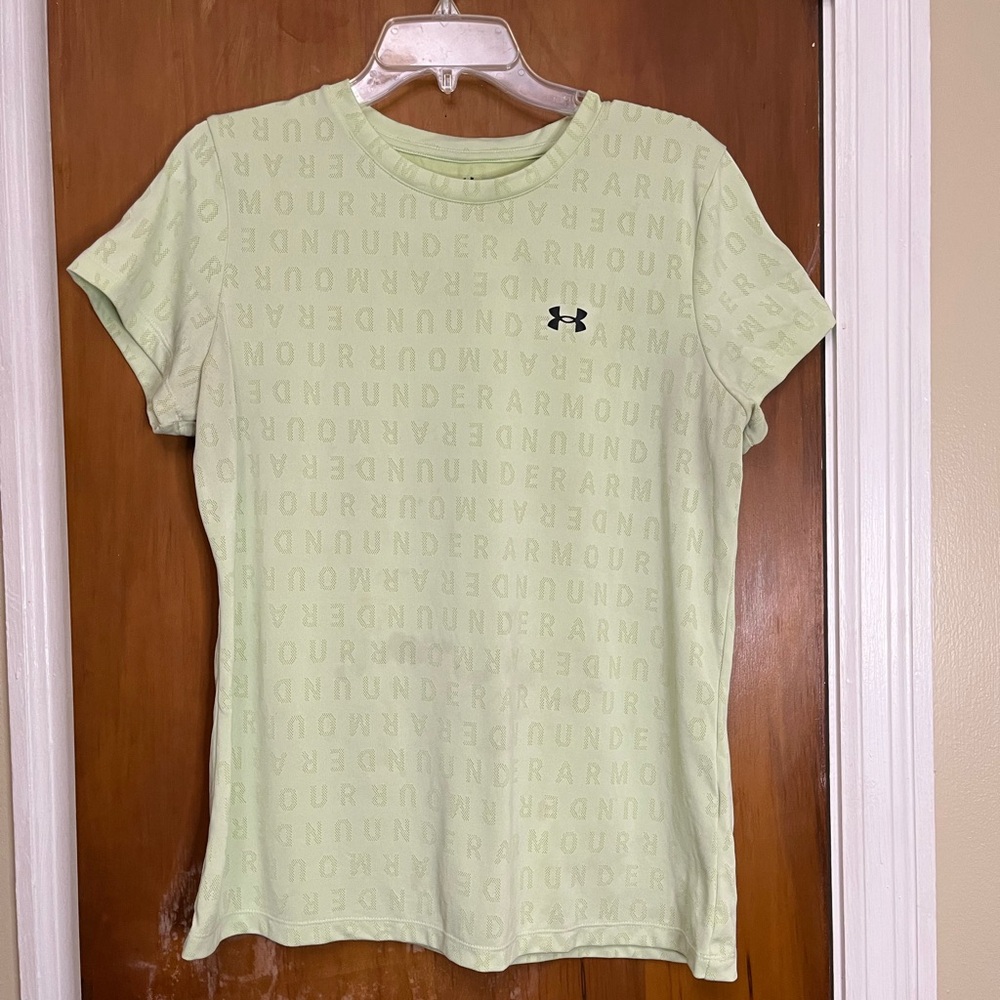 Under Armour Women's Light Green Logo Top L. ‎           XO